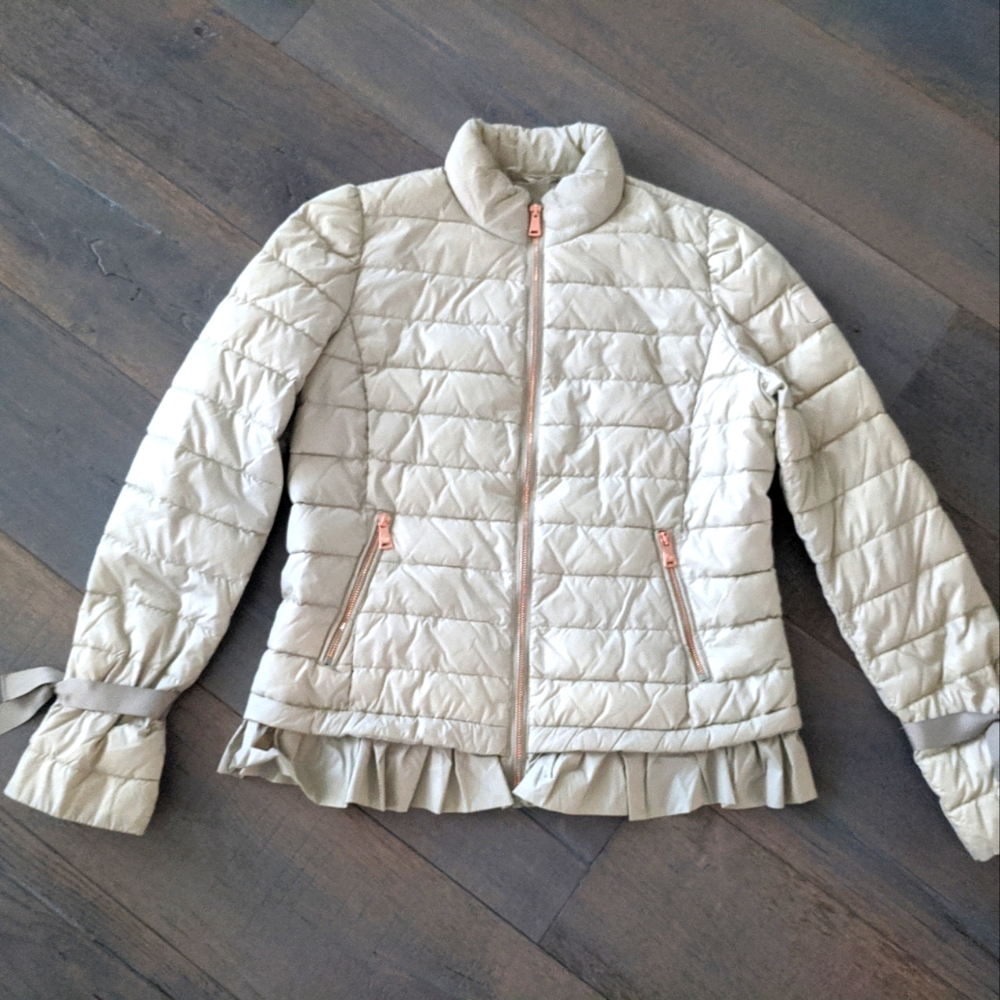 Bernardo Ruffle waist coat